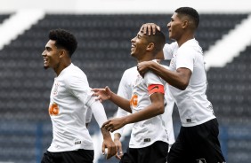 Du, Igor e Raul durante vitória sobre o Novorizontino, pelo Campeonato Paulista Sub-20