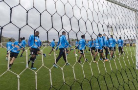 Elenco do Corinthians durante ltimo treino antes do duelo contra o Vasco