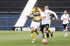 Lo Pereira durante vitria sobre o Novorizontino, pelo Campeonato Paulista Sub-20