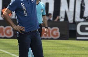 Carille durante partida contra o Vasco, pelo Brasileirão, na Arena Corinthians