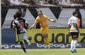 Cássio durante partida contra o Vasco, pelo Brasileirão, na Arena Corinthians