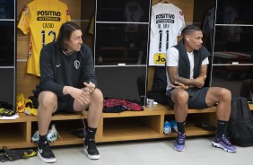 Cássio e Urso no vestiário da Arena Corinthians antes de enfrentarem o Vasco, pelo Brasileirão