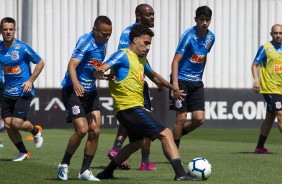 Elenco do Timo durante treino desta segunda-feira no CT Joaquim Grava