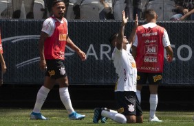Ralf marcou o gol da vitória contra o Vasco, pelo Brasileirão, na Arena Corinthians