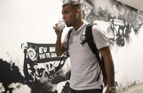 Sornoza chega à Arena Corinthians para duelo contra o Vasco, pelo Brasileirão
