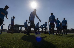 Elenco corinthiano no último treino antes do jogo contar a Chapecoense, pelo Brasileirão