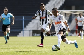 Léo Pereira no jogo contra o Atlético-MG, pelo Brasileirão Sub-20
