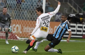 Mateus Vital durante jogo contra o Grêmio, pelo Campeonato Brasileiro