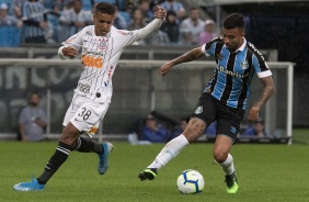 Pedrinho durante jogo contra o Grêmio, pelo Campeonato Brasileiro