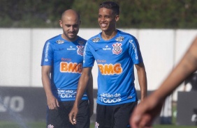 Rgis e Pedrinho no ltimo treino antes do jogo contar a Chapecoense, pelo Brasileiro