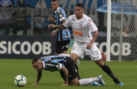 Volante Ralf durante jogo contra o Grêmio, pelo Campeonato Brasileiro
