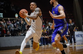 Corinthians vence Mogi por 67 a 59 e est na final do Paulista de Basquete