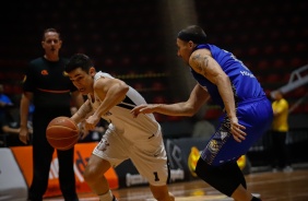 Corinthians vence Mogi por 67 a 59 e est na final do Paulista de Basquete