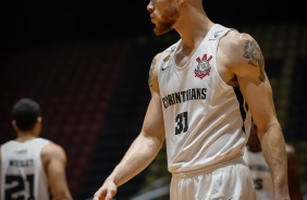 Corinthians vence Mogi por 67 a 59 e est na final do Paulista de Basquete