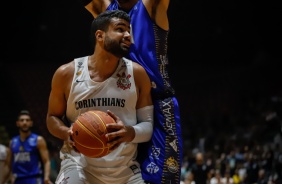 Corinthians vence Mogi por 67 a 59 e est na final do Paulista de Basquete