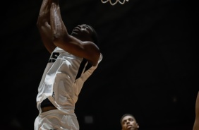 Corinthians vence Mogi por 67 a 59 e est na final do Paulista de Basquete