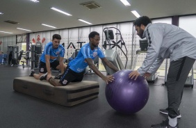 Avelar e Renê no último treino antes de enfrentar o Athletico-PR, pelo Brasileirão