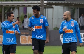 Jadson, Gil e Rgis no ltimo treino antes de enfrentar o Athletico-PR, pelo Brasileiro