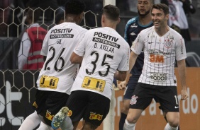 Boselli feliz com seu gol contra o Athletico-PR, pelo Brasileirão