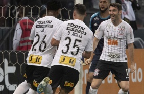 Boselli feliz com seu gol contra o Athletico-PR, pelo Brasileiro