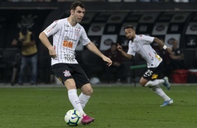 Mauro Boselli durante partida contra o Athletico-PR, pelo Brasileiro, na Arena Corinthians