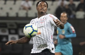 Meia Ren Jnior durante partida contra o Athletico-PR, pelo Brasileiro, na Arena Corinthians