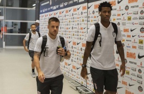 Ramiro e Gil chegam  Arena Corinthians para jogo contra o Athletico-PR, pelo Brasileiro