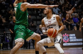 Corinthians vence o Ferro Carril por 83 X 65 pela Liga Sul-americana de Basquete 2019