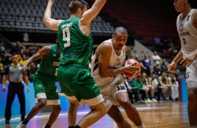 Corinthians vence o Ferro Carril por 83 X 65 pela Liga Sul-americana de Basquete 2019