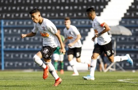 Adson durante jogo contra o Guarani pelo Campeonato Paulista Sub-20