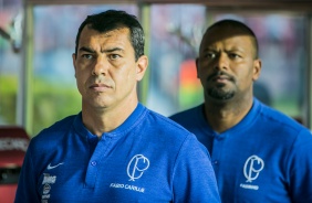 Fábio Carille e Fabinho durante Majestoso deste domingo, no Morumbi, pelo Brasileirão