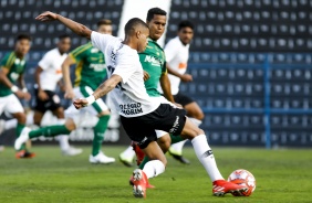 Joo Victor durante jogo contra o Guarani pelo Campeonato Paulista Sub-20