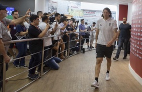 Cássio chega ao Morumbi para jogo contra o São Paulo, pelo Campeonato Brasileiro