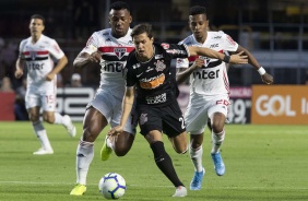 Mateus Vital durante derrota para o São Paulo, pelo Brasileirão, no Morumbi