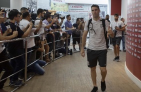 Mauro Boselli chega ao Morumbi para jogo contra o São Paulo, pelo Campeonato Brasileiro