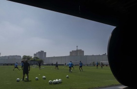 Elenco do Corinthians inicia preparação para duelo contra o Goiás