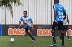 Jadson inicia preparação para duelo contra o Goiás