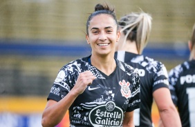 Juliete marcou um dos gols do Corinthians feminino contra o Club aas, na estreia da Libertadores
