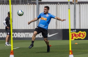 Meia Ramiro inicia preparação para duelo contra o Goiás
