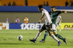 Gustavo na partida contra o Goiás