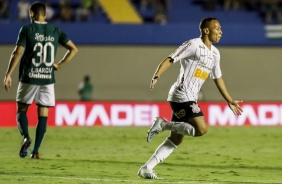 Mais uma imagem de Janderson comemorando seu gol com a camisa do Timo