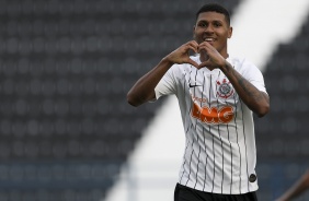 Antony durante o jogo contra o Botafogo, pelo Brasileiro Sub-20