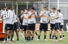 Elenco do Timão no último treino antes do jogo contra o Goiás