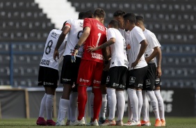 Elenco Sub-20 durante o jogo contra o Botafogo, pelo Brasileiro da categoria