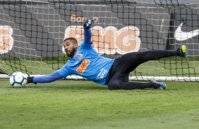 Filipe no último treino do Corinthians antes do jogo contra o Goiás