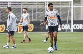 Gustagol no último treino do Corinthians antes do jogo contra o Goiás