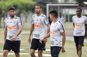 Méndez, João Victor e Roni no último treino do Corinthians antes do jogo contra o Goiás
