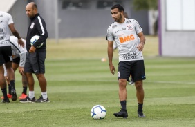 Sornoza no último treino do Corinthians antes do jogo contra o Goiás