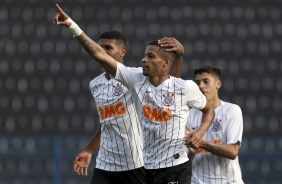 Vitinho durante o jogo contra o Botafogo, pelo Brasileiro Sub-20