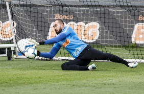 Walter no último treino do Corinthians antes do jogo contra o Goiás